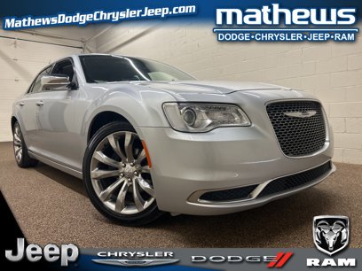 Used 2020 Chrysler 300 Touring w/ Chrome Appearance Package