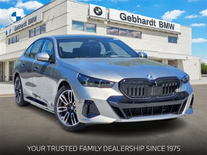 New 2026 BMW 550e xDrive w/ Premium Package