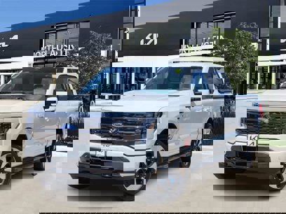 Used 2022 Ford F150 Lightning 4x4 SuperCrew
