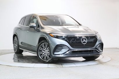 Used 2023 Mercedes-Benz EQS 580 4MATIC SUV w/ Exclusive Trim Package