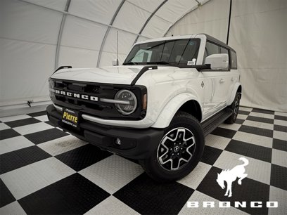 New 2025 Ford Bronco Outer Banks