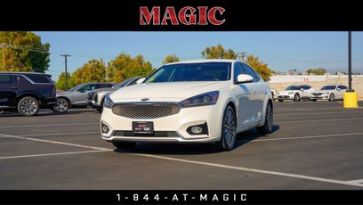 Used 2019 Kia Cadenza Premium