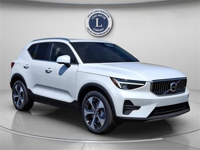 New 2025 Volvo XC40 B5 Core w/ Protection Package Premier