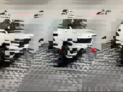 New 2025 Jeep Grand Cherokee Altitude