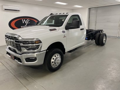 New 2025 RAM 3500 Tradesman w/ Chrome Appearance Group