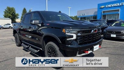 New 2025 Chevrolet Silverado 1500 ZR2 w/ Technology Package