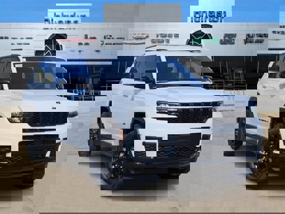 New 2025 Jeep Grand Cherokee L Altitude