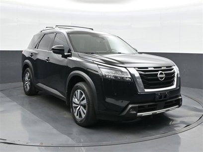 Used 2023 Nissan Pathfinder SL