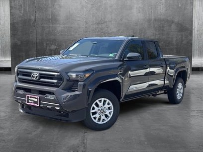 New 2025 Toyota Tacoma SR5