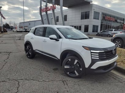 New 2025 Nissan Kicks SR w/ Illumination Package