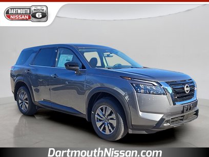 New 2025 Nissan Pathfinder S