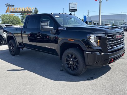 New 2025 GMC Sierra 2500 AT4
