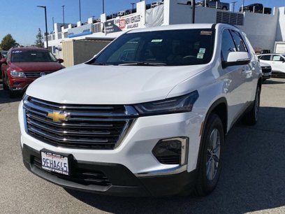 Used 2023 Chevrolet Traverse LT