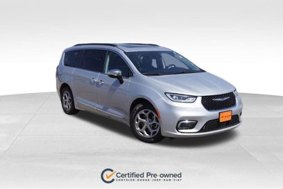 Certified 2023 Chrysler Pacifica Limited