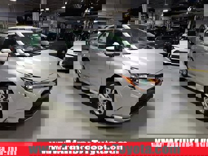 New 2025 Toyota Corolla LE