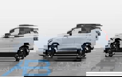 New 2025 Volvo EX30 Plus w/ Climate Package