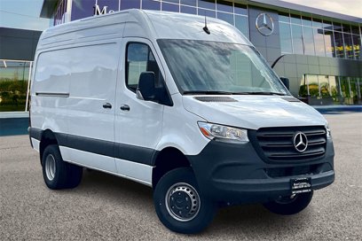 New 2024 Mercedes-Benz Sprinter 144 Cargo