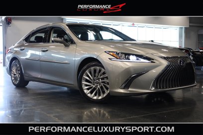 Used 2020 Lexus ES 300h w/ Luxury Package
