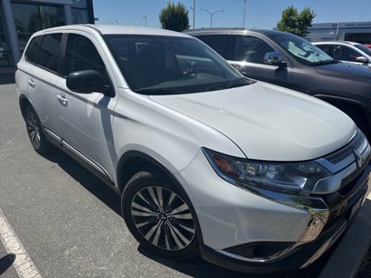 Used 2020 Mitsubishi Outlander ES