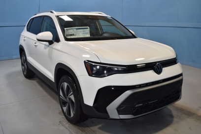 New 2025 Volkswagen Taos SE