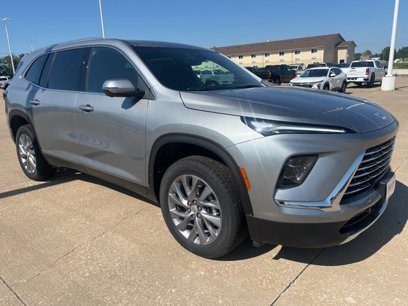 New 2025 Buick Enclave Preferred w/ Power Package