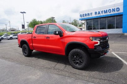 New 2025 Chevrolet Silverado 1500 ZR2 w/ Technology Package