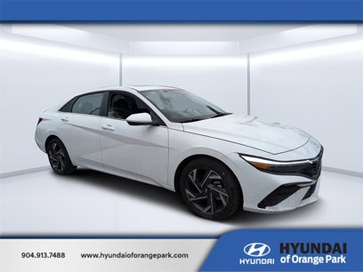 New 2025 Hyundai Elantra SEL