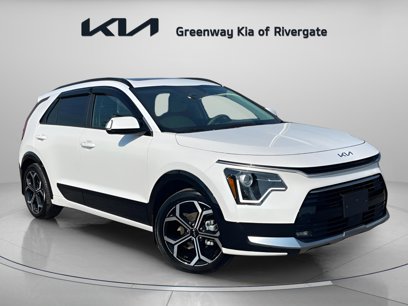 Used 2025 Kia Niro EX Touring