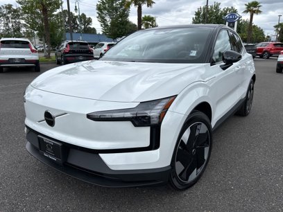 New 2025 Volvo EX30 Plus w/ Protection Package Premier