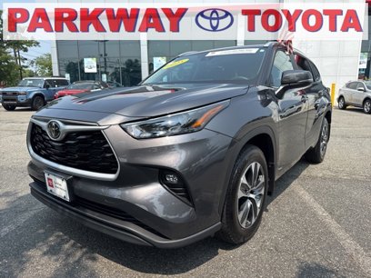 Certified 2025 Toyota Highlander XLE