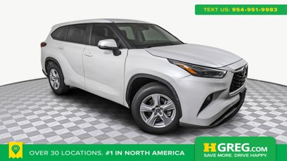 Used 2023 Toyota Highlander LE