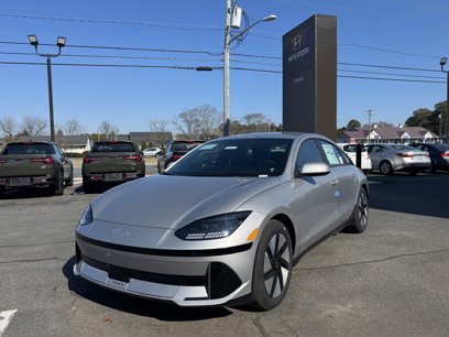 New 2025 Hyundai Ioniq 6 SE