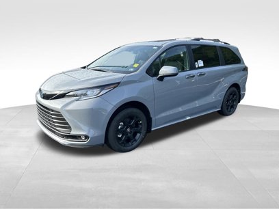 New 2025 Toyota Sienna XLE Woodland Edition