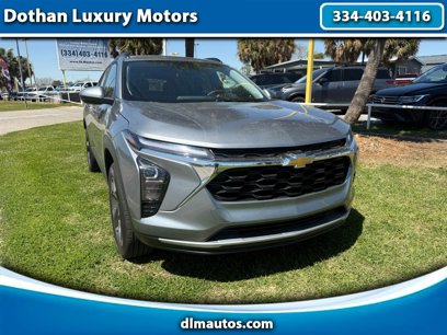 Used 2025 Chevrolet Trax LT w/ Driver Confidence Package