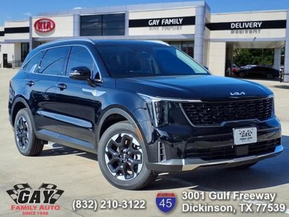 New 2025 Kia Sorento S w/ Panoramic Sunroof Package