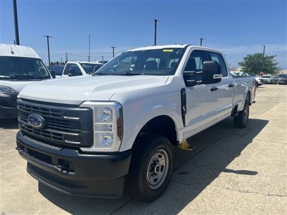 New 2025 Ford F250 Lariat w/ FX4 Off-Road Package