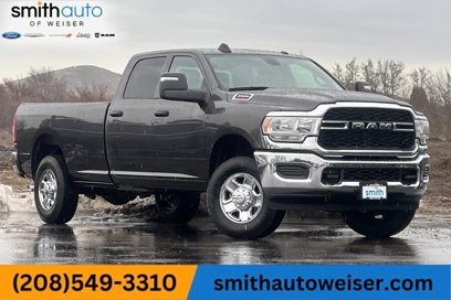 New 2024 RAM 3500 Tradesman w/ Chrome Appearance Group