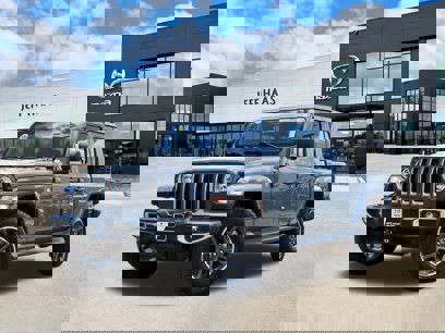 Used 2022 Jeep Gladiator Overland w/ Popular Equipment Package