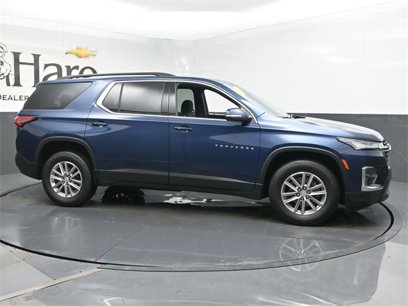 Used 2022 Chevrolet Traverse LT