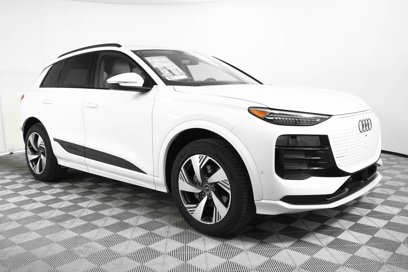 New 2025 Audi Q6 e-tron Premium Plus