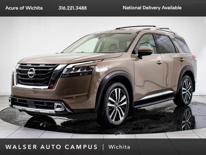 Used 2024 Nissan Pathfinder Platinum w/ Cargo Package