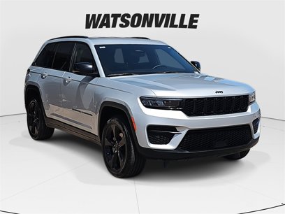 Used 2023 Jeep Grand Cherokee Altitude
