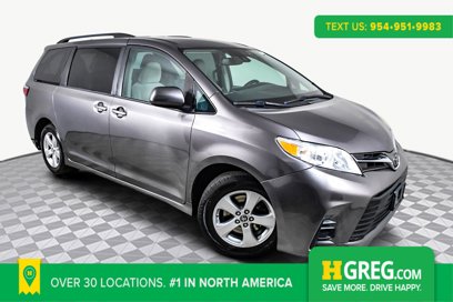 Used 2018 Toyota Sienna LE