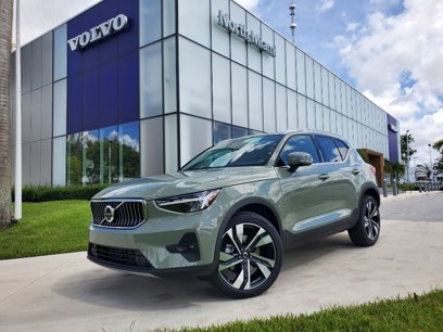 New 2025 Volvo XC40 B5 Ultra w/ Protection Package Premier