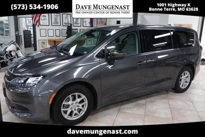 Used 2017 Chrysler Pacifica Touring