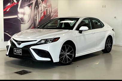 Used 2022 Toyota Camry SE
