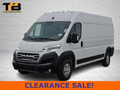New 2025 RAM ProMaster 2500 w/ Quick Order Package 22G SLT