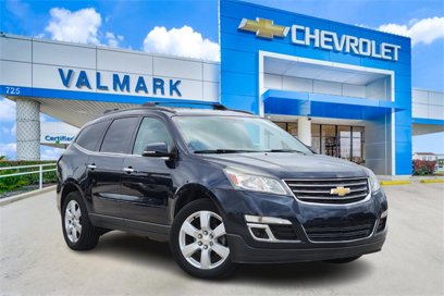 Used 2017 Chevrolet Traverse LT w/ Style and Technology Package