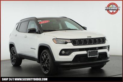 Used 2024 Jeep Compass Latitude w/ Sun and Sound Group