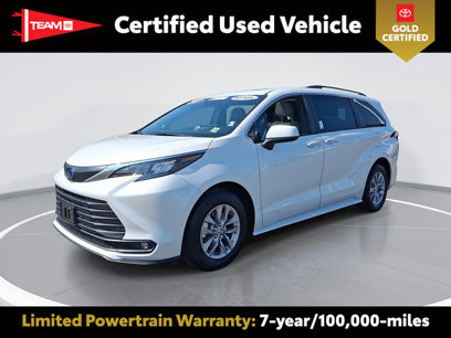 Used 2025 Toyota Sienna XLE